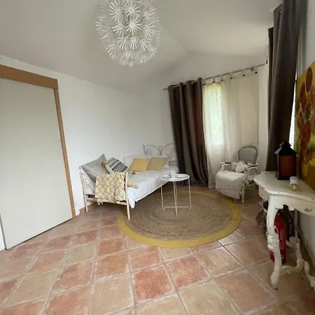 Maisonnette d’hôte Maison d'hôtes *